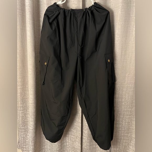 Cargo Parachute Pants - Picture 3 of 3